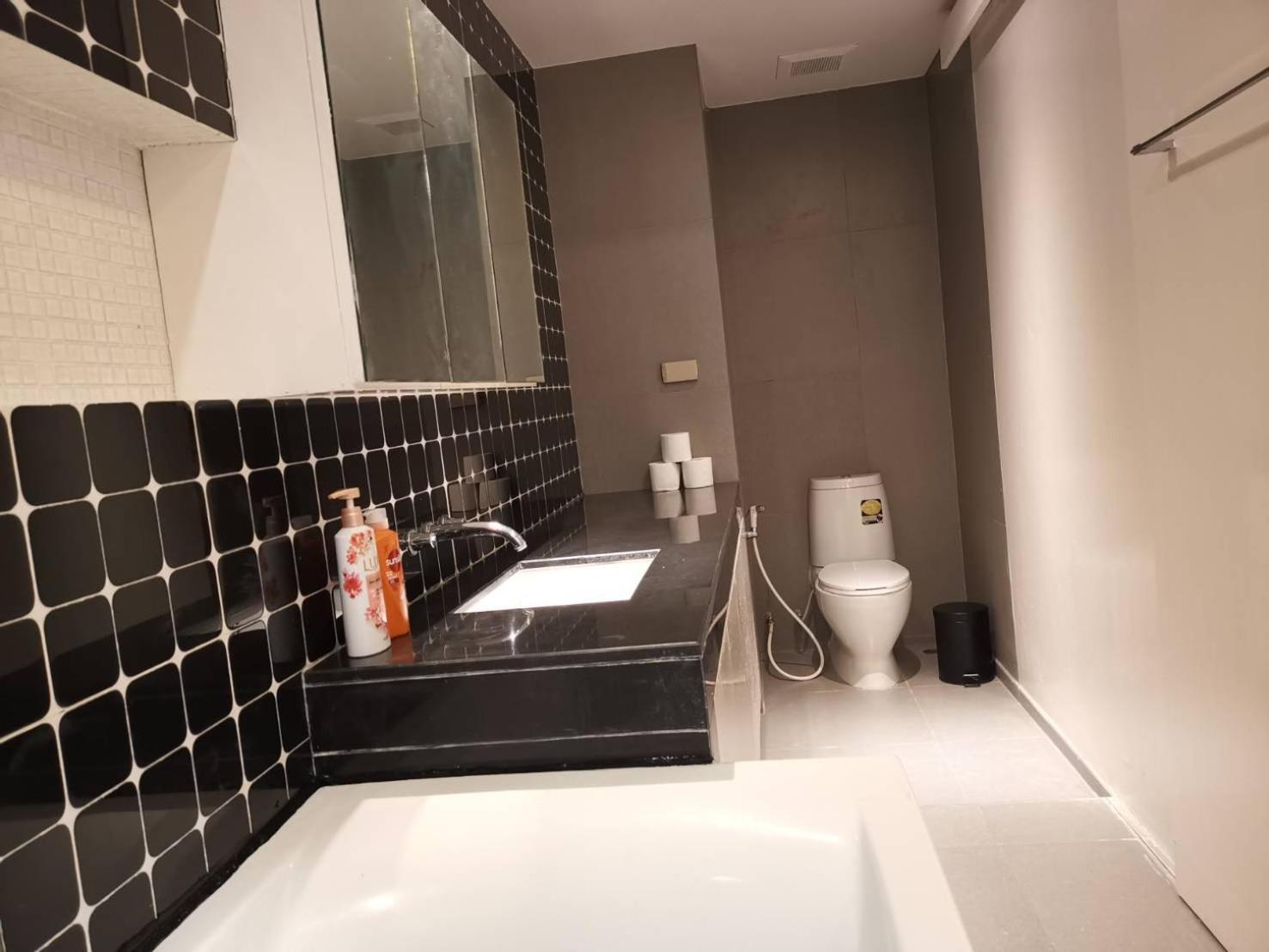 Tower Resident In The Heart Of Bangkok Shopping Center Apartamento Makkasan Exterior foto